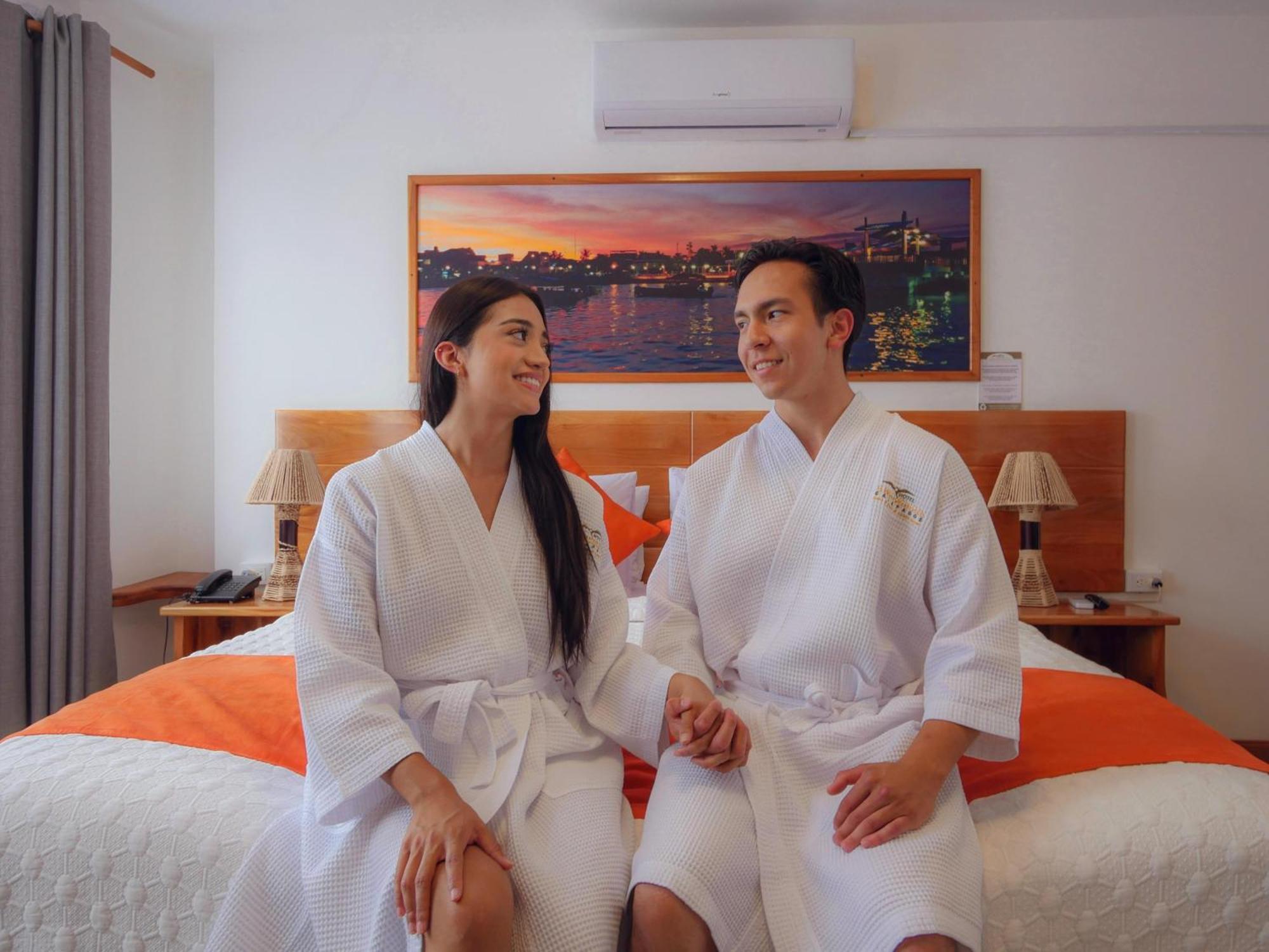 El Descanso Del Guia Puerto Ayora  Ngoại thất bức ảnh